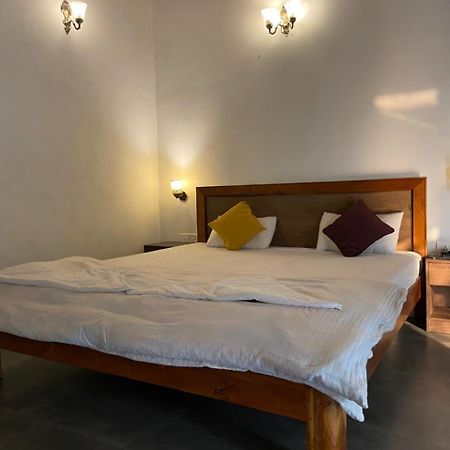 Hotel River Orchid Resort Satara Exterior photo