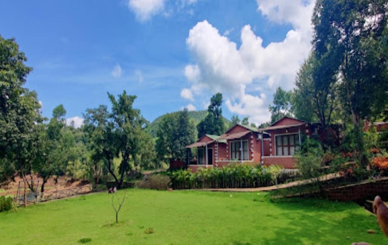 Hotel River Orchid Resort Satara Exterior photo