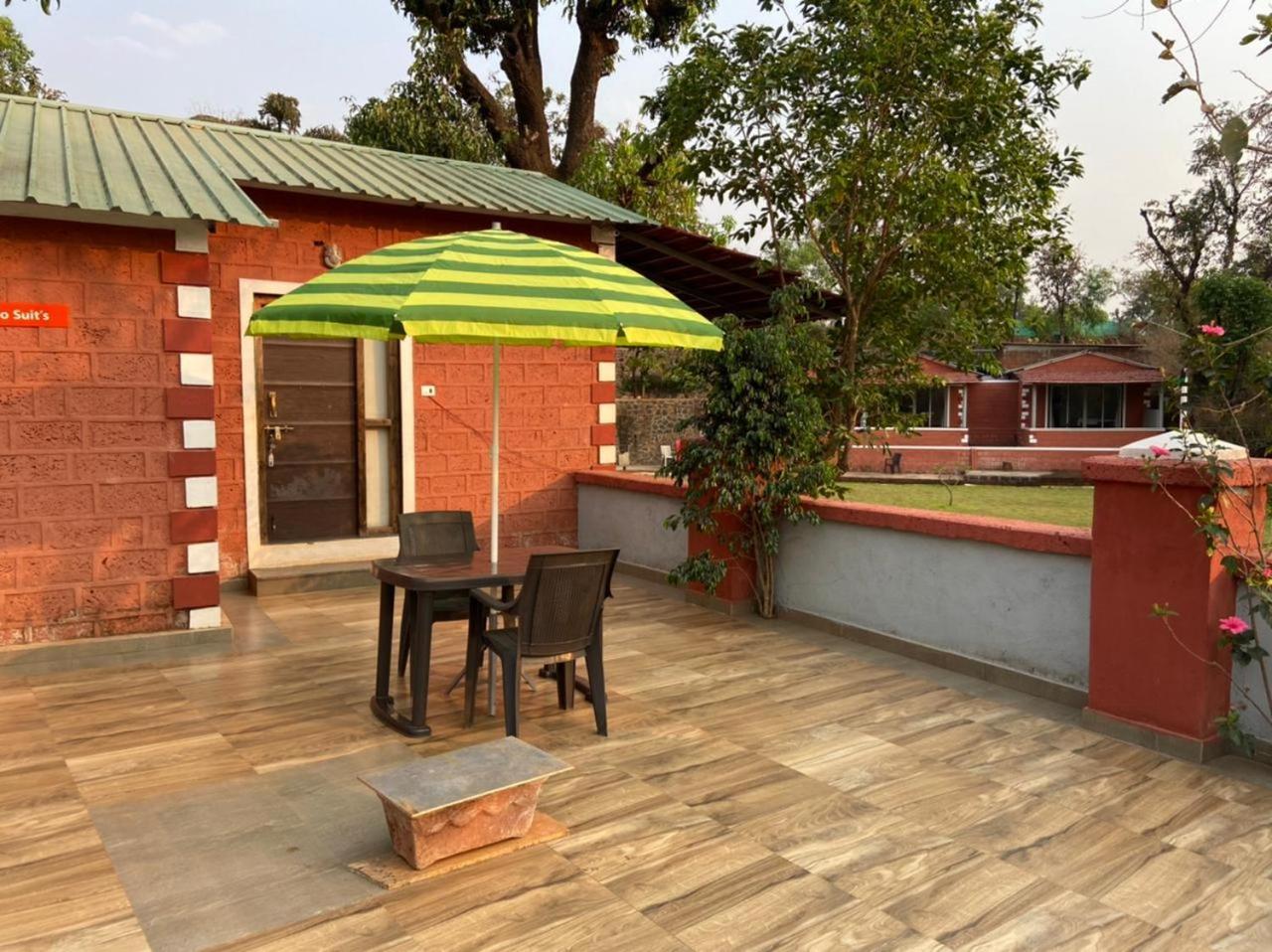 Hotel River Orchid Resort Satara Exterior photo